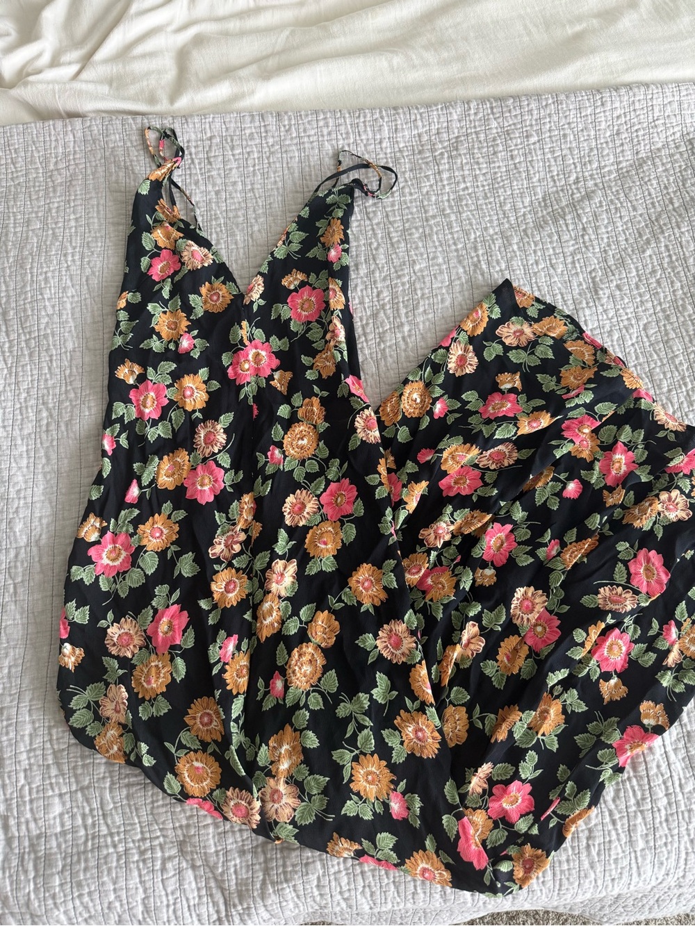 Reformation Floral Black maxi dress GUC XS